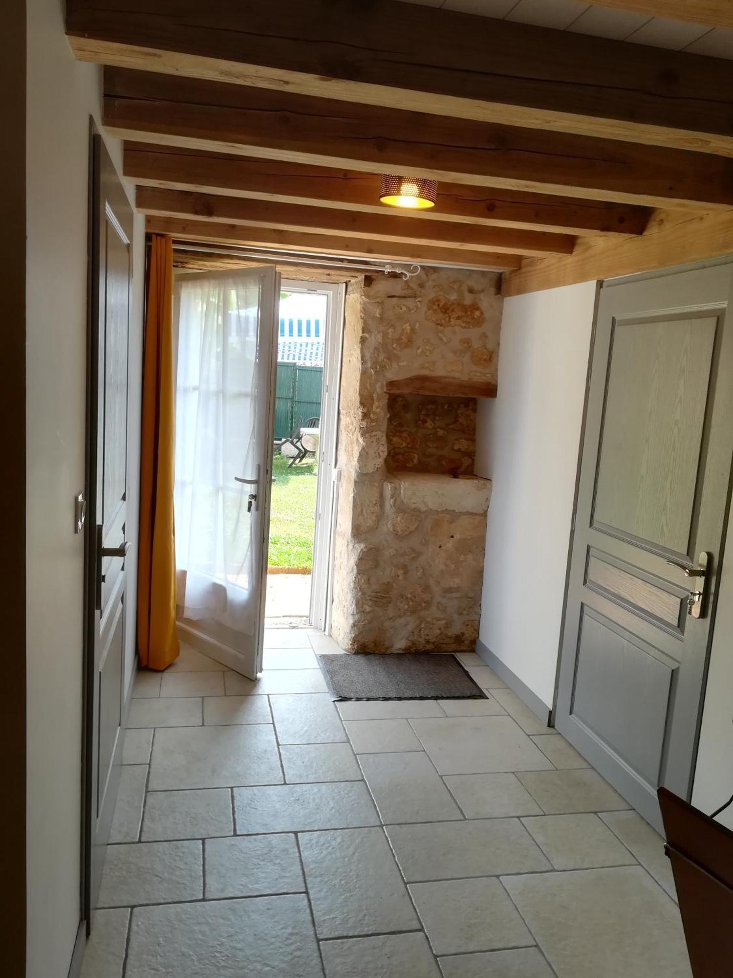Le Potager Bed & Breakfast Saint-Georges-de-Monclard Exterior photo